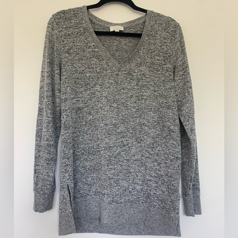 Lucky brand soft long sleeve v neck top